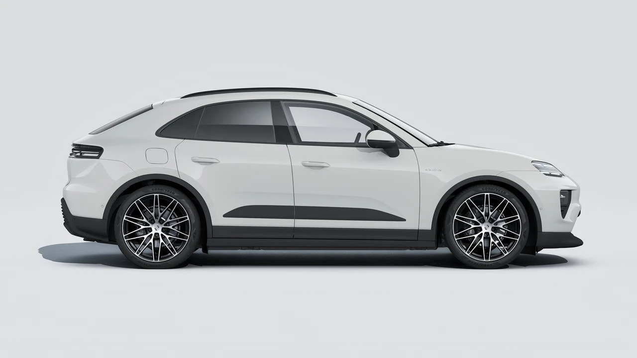 2026 Porsche Macan Electric - Image 6 of 14