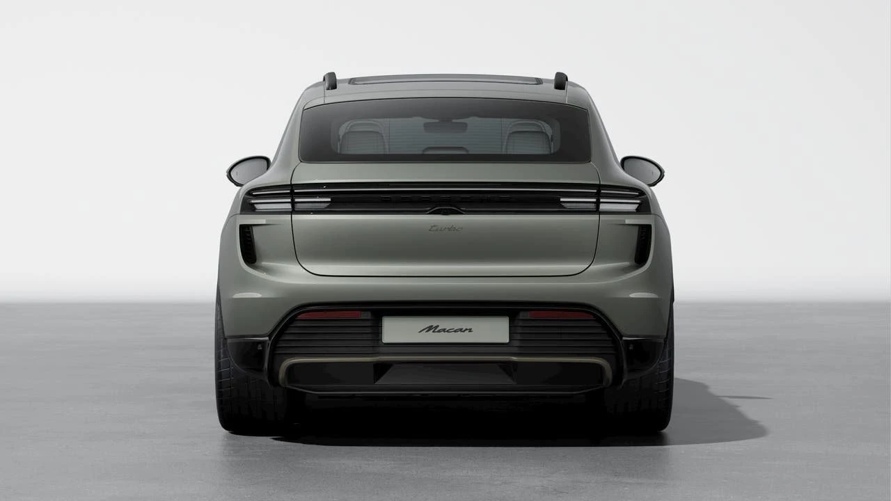 2026 Porsche Macan Electric - Image 7 of 10