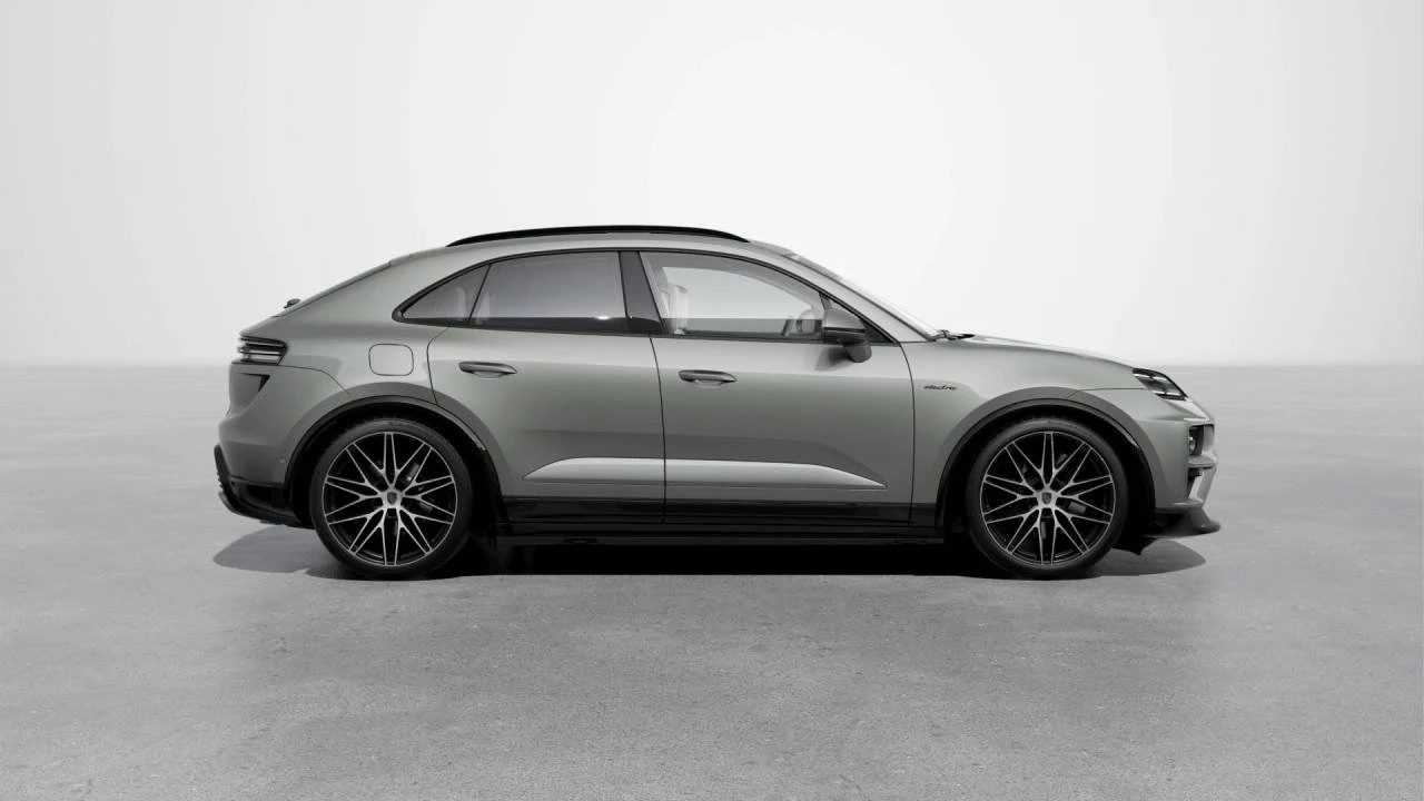 2026 Porsche Macan Electric - Image 6 of 10