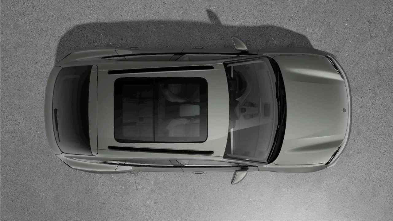 2026 Porsche Macan Electric - Image 5 of 10