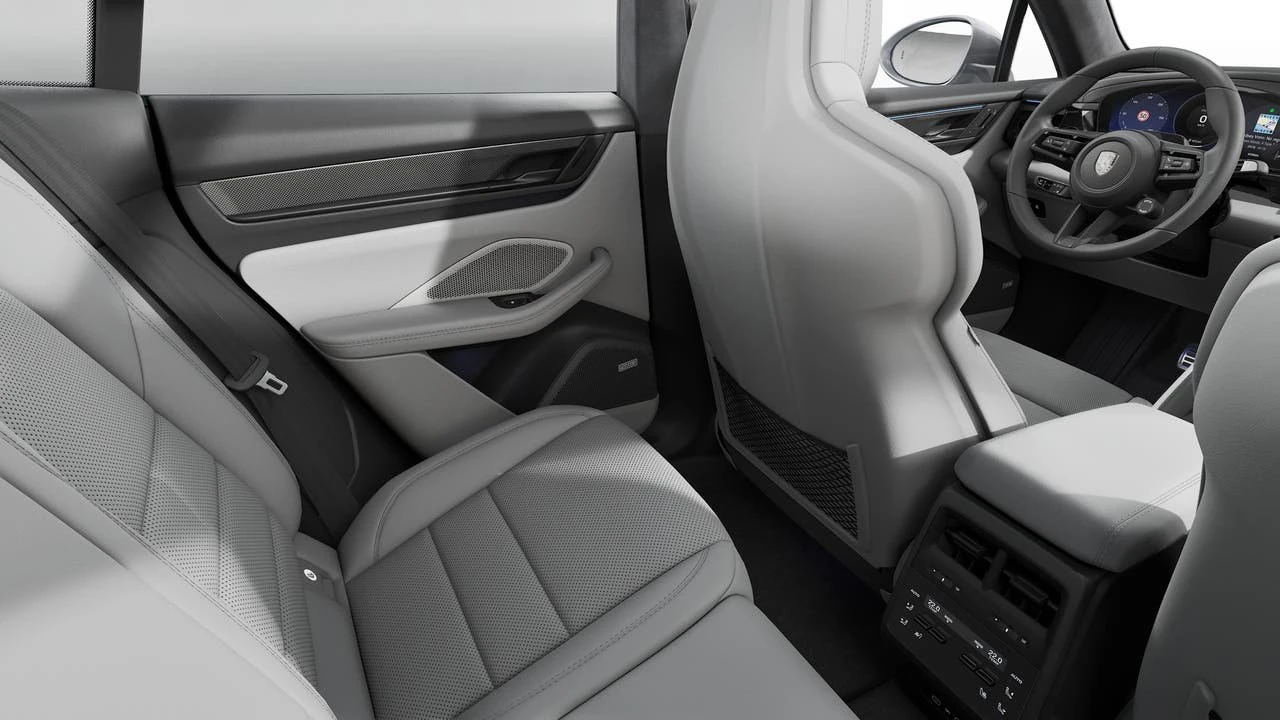 2026 Porsche Macan Electric - Image 14 of 14