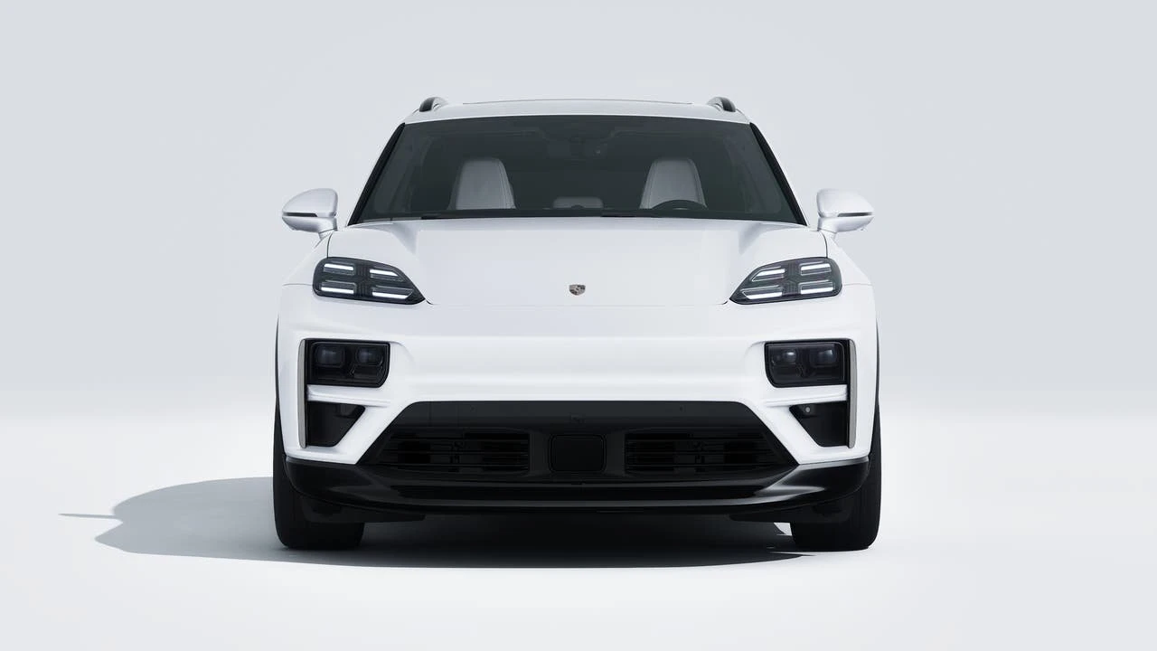 2026 Porsche Macan Electric - Image 8 of 14