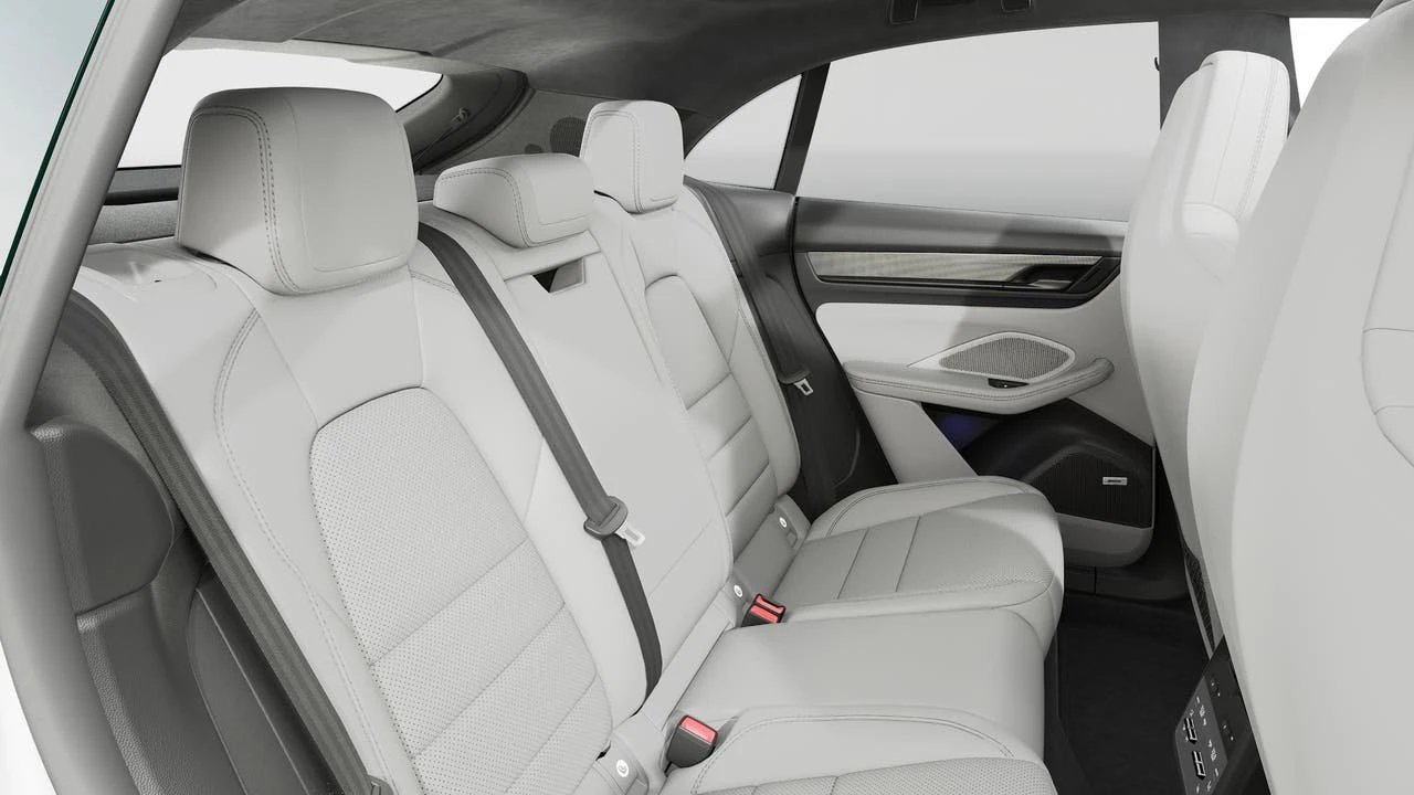 2026 Porsche Macan Electric - Image 13 of 14