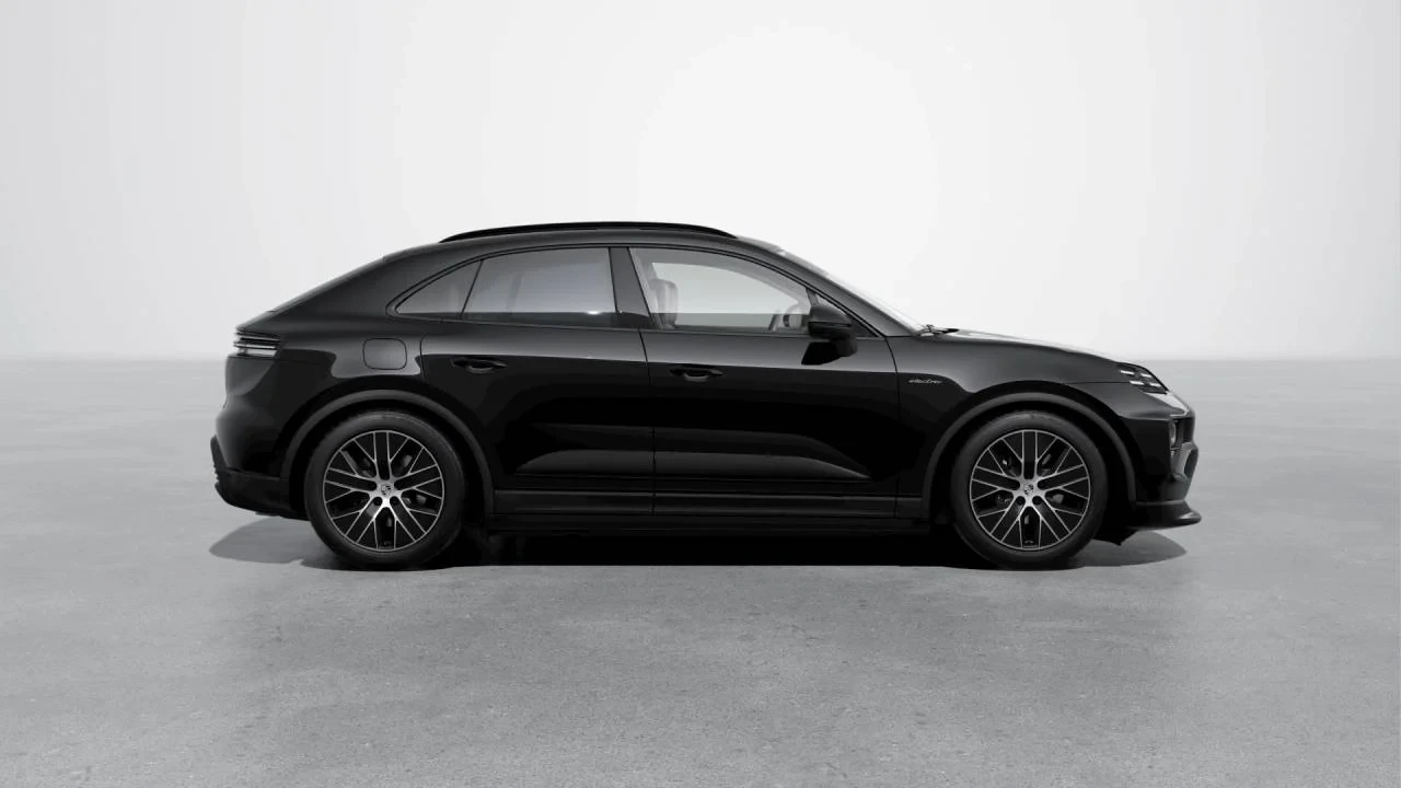 2026 Porsche Macan Electric - Image 6 of 10