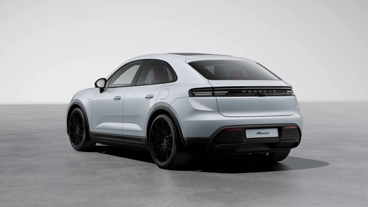 2026 Porsche Macan Electric - Image 3 of 10