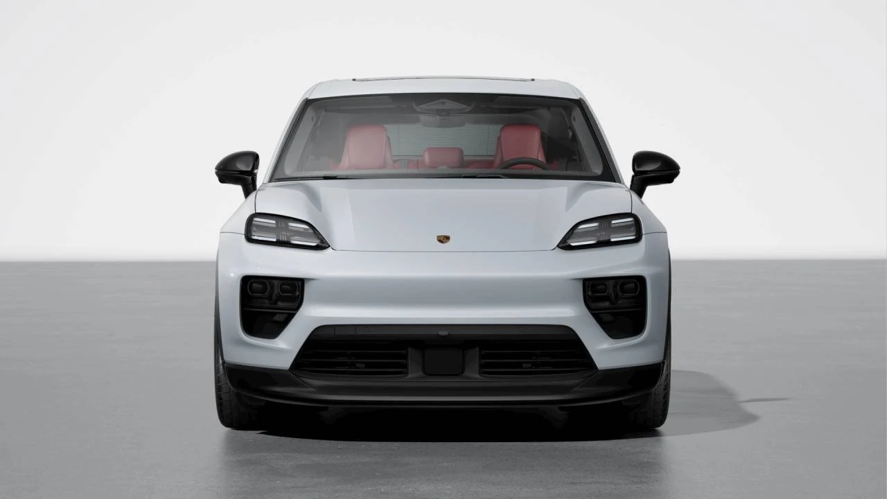2026 Porsche Macan Electric - Image 8 of 10