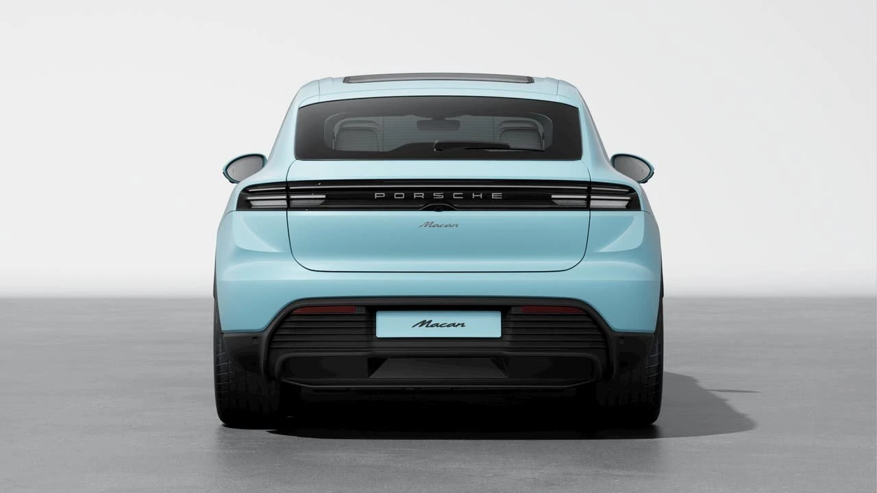 2026 Porsche Macan Electric - Image 7 of 10