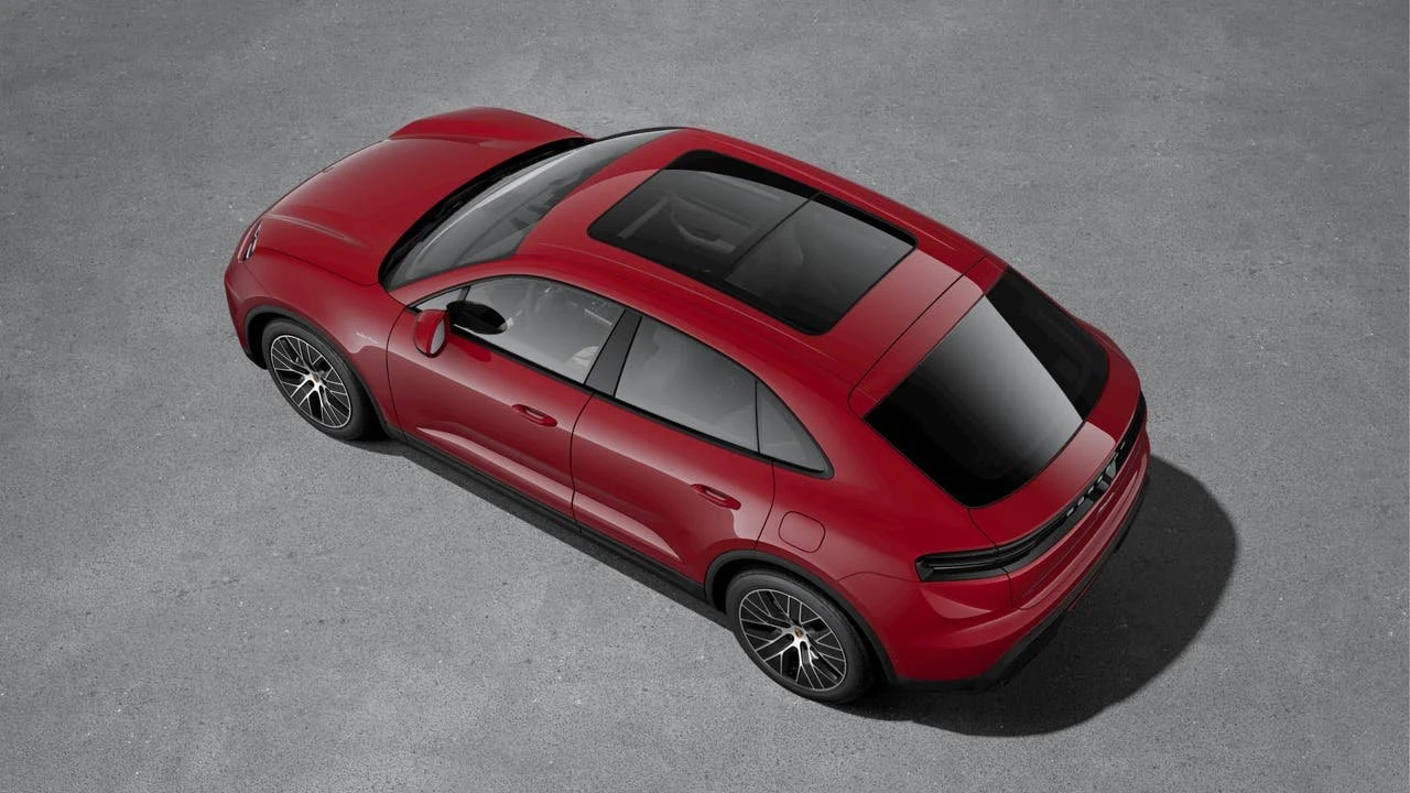 2026 Porsche Macan Electric - Image 4 of 10