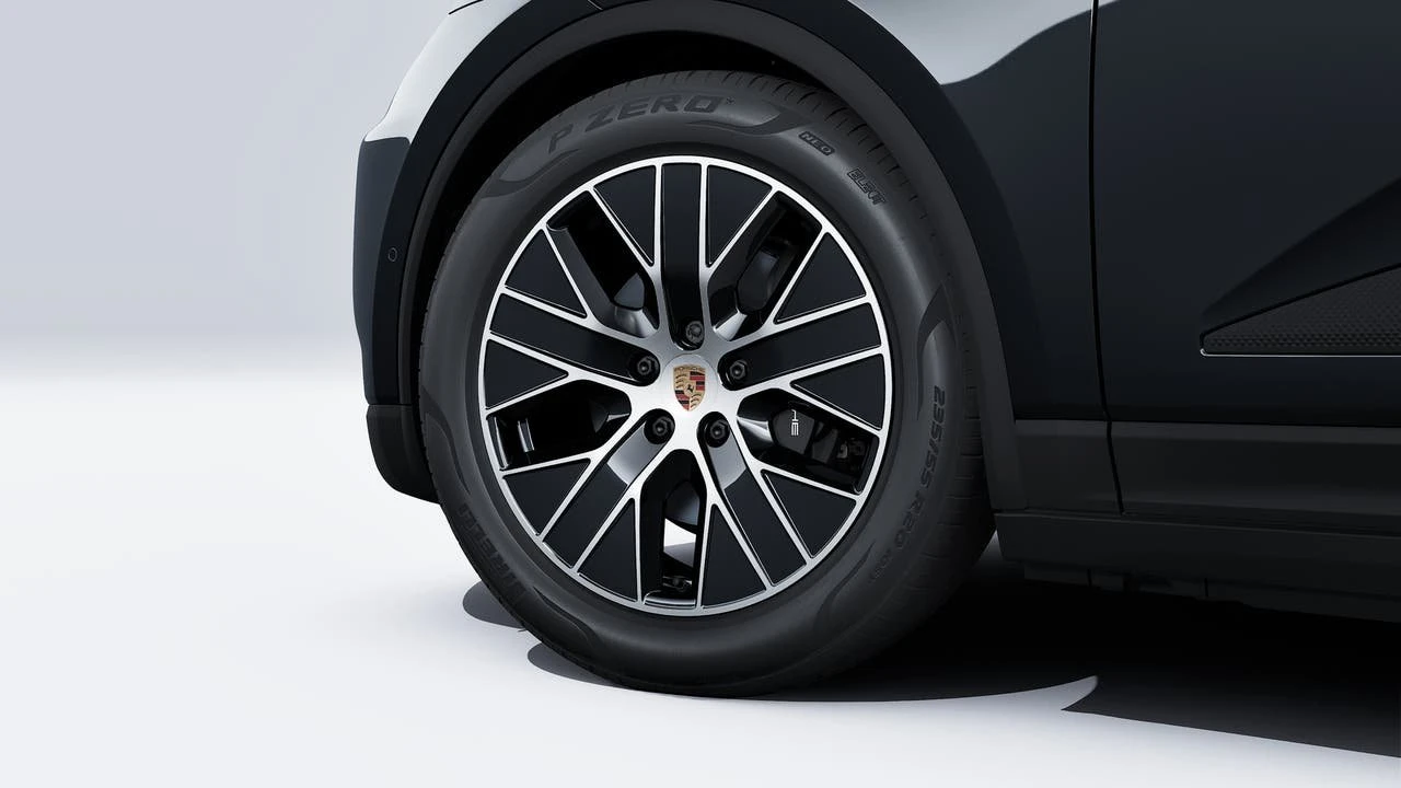 2026 Porsche Macan Electric - Image 10 of 14