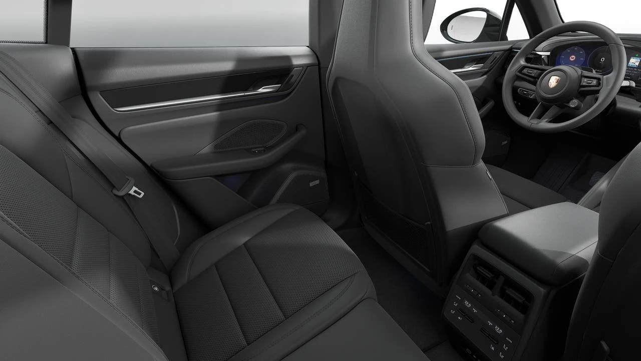 2026 Porsche Macan Electric - Image 14 of 14
