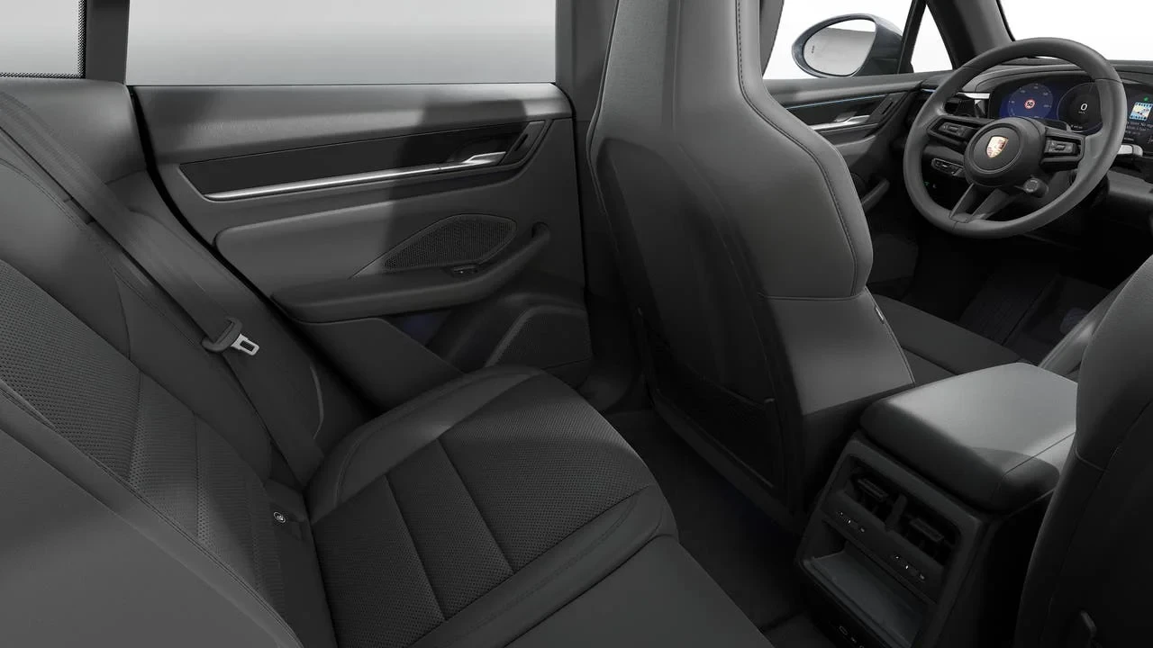 2026 Porsche Macan Electric - Image 14 of 14