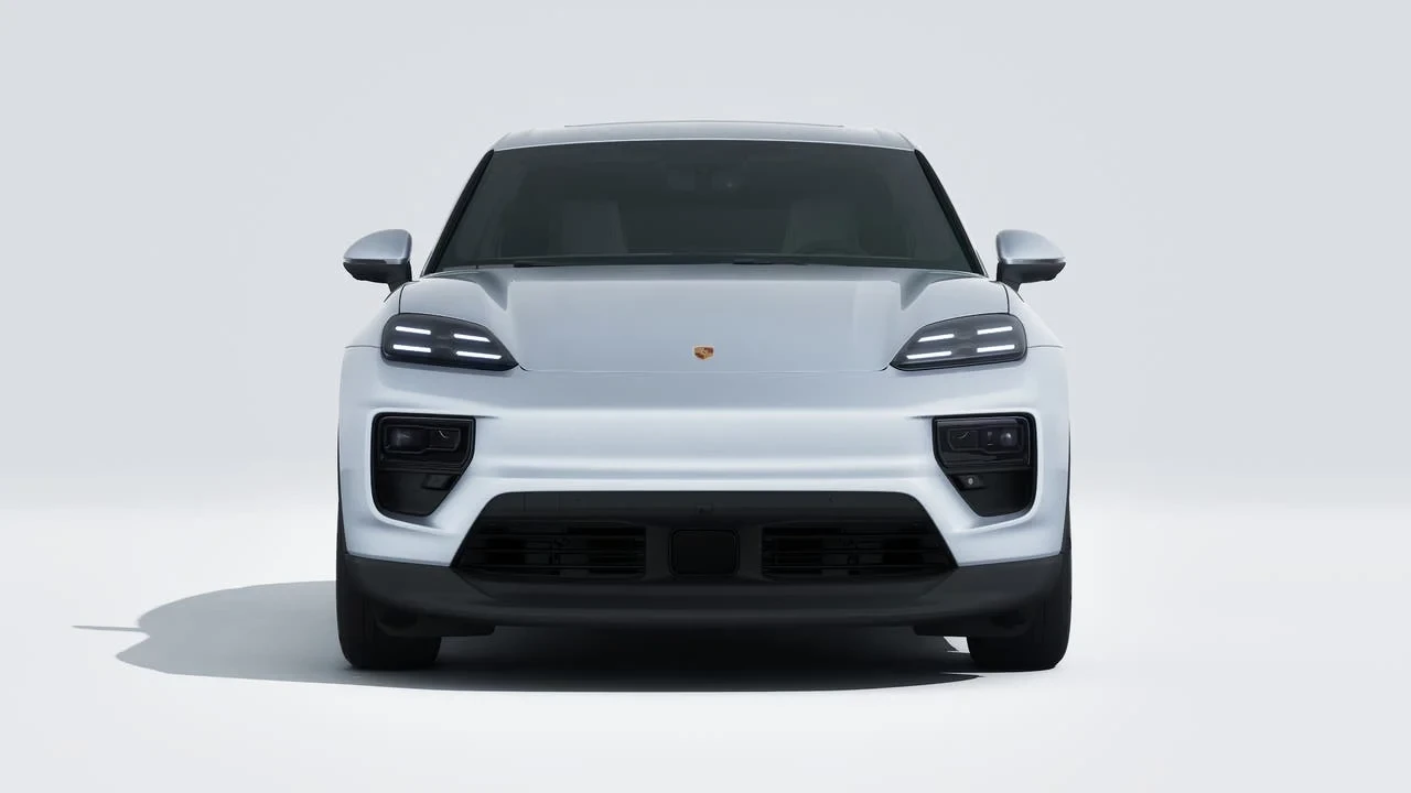2026 Porsche Macan Electric - Image 8 of 14