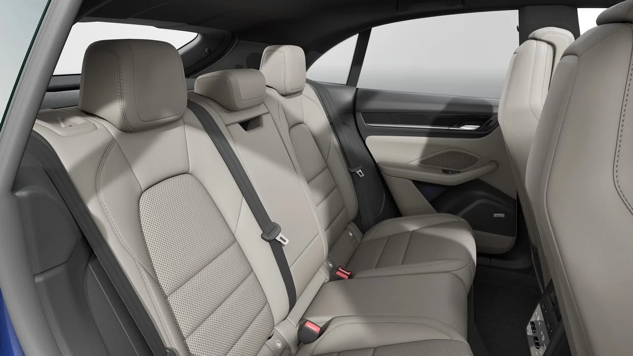 2026 Porsche Macan Electric - Image 13 of 14