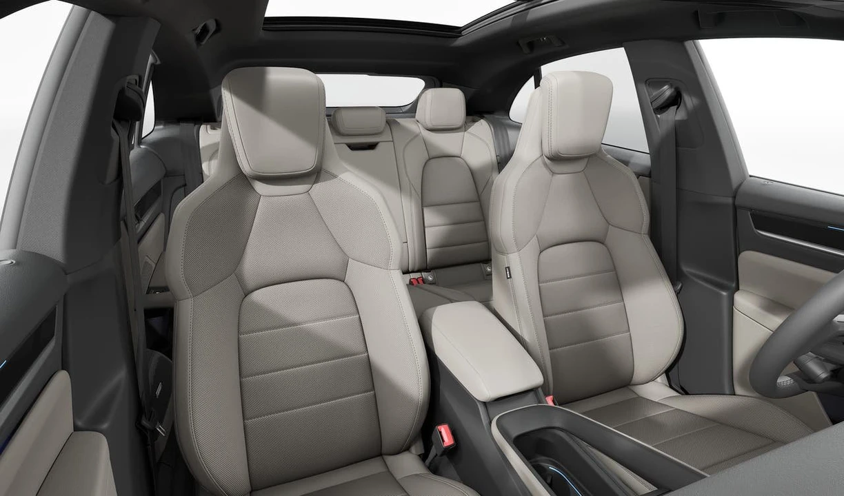 2026 Porsche Macan Electric - Image 12 of 14