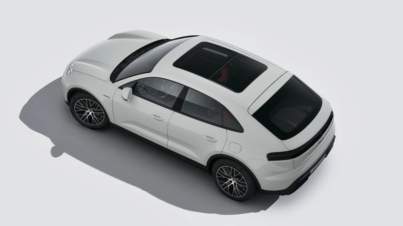 2026 Porsche Macan Electric - Image 4 of 14