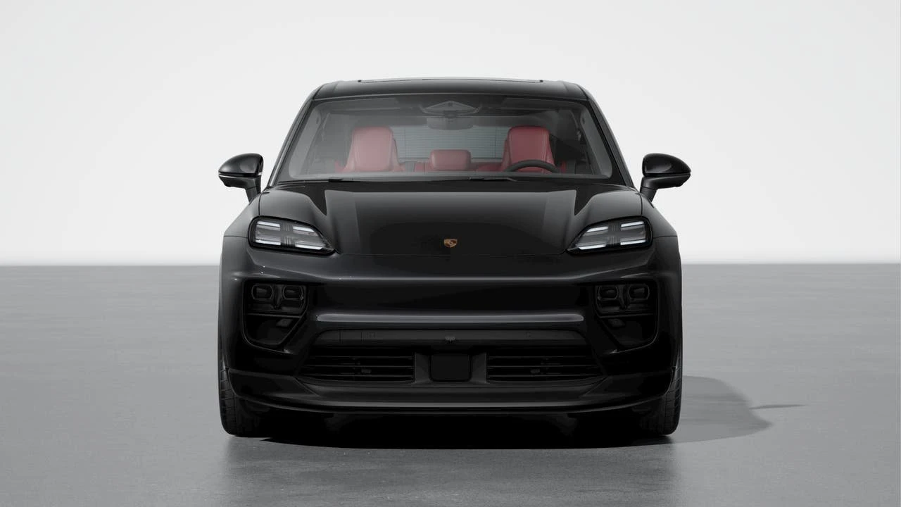 2026 Porsche Macan Electric - Image 8 of 10