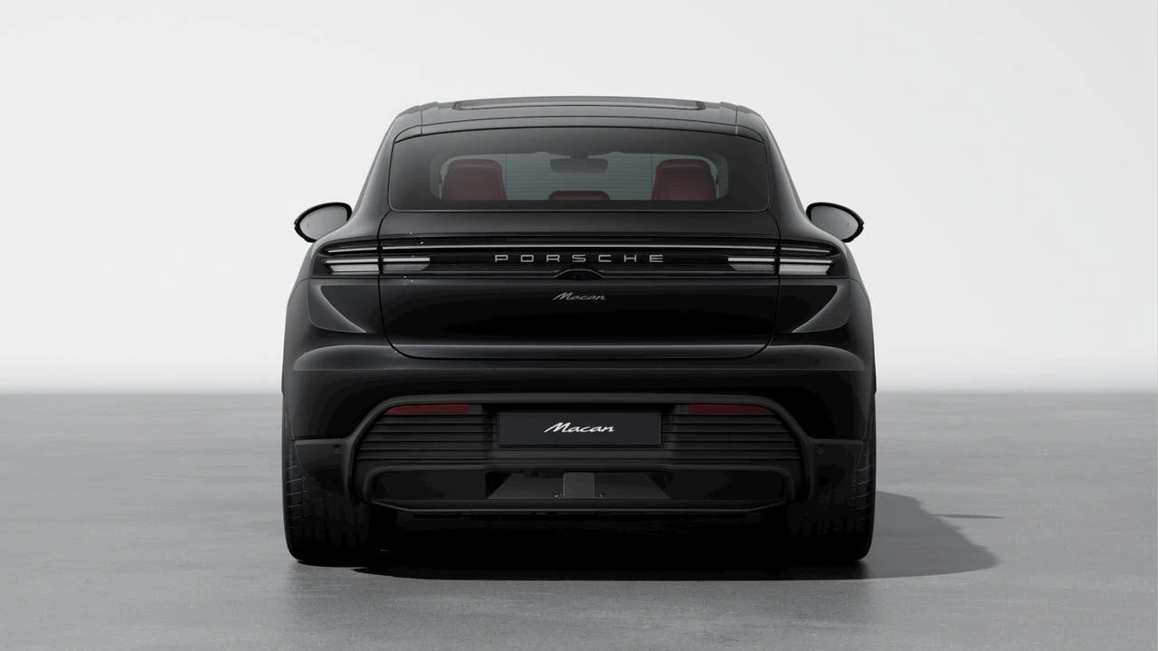2026 Porsche Macan Electric - Image 7 of 10