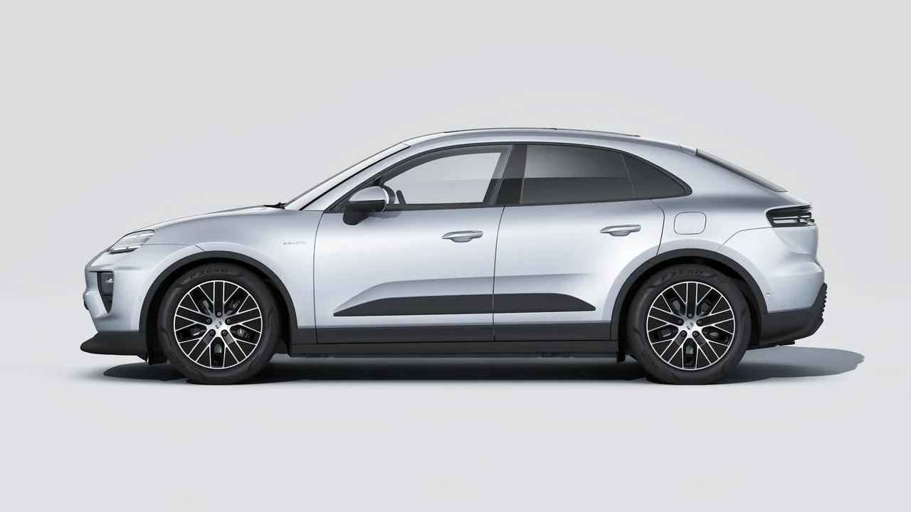 2026 Porsche Macan Electric - Image 2 of 14