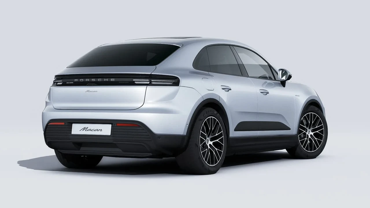 2026 Porsche Macan Electric - Image 9 of 14