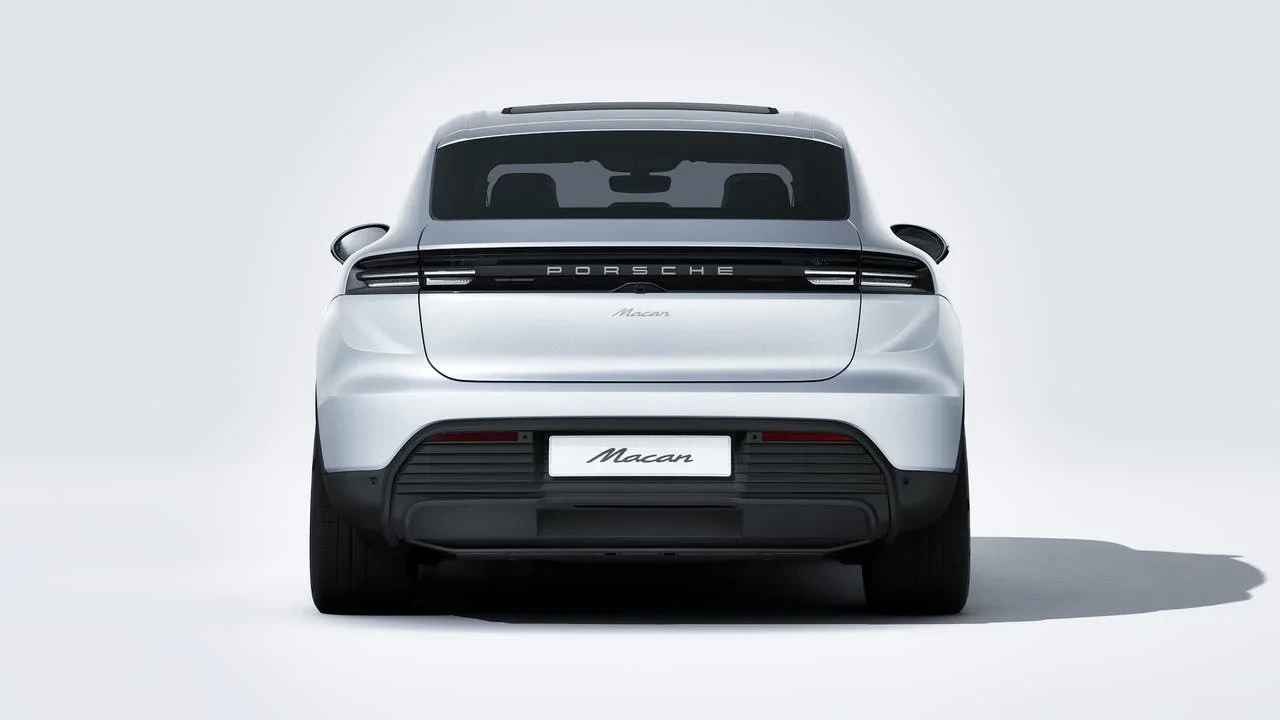 2026 Porsche Macan Electric - Image 7 of 14