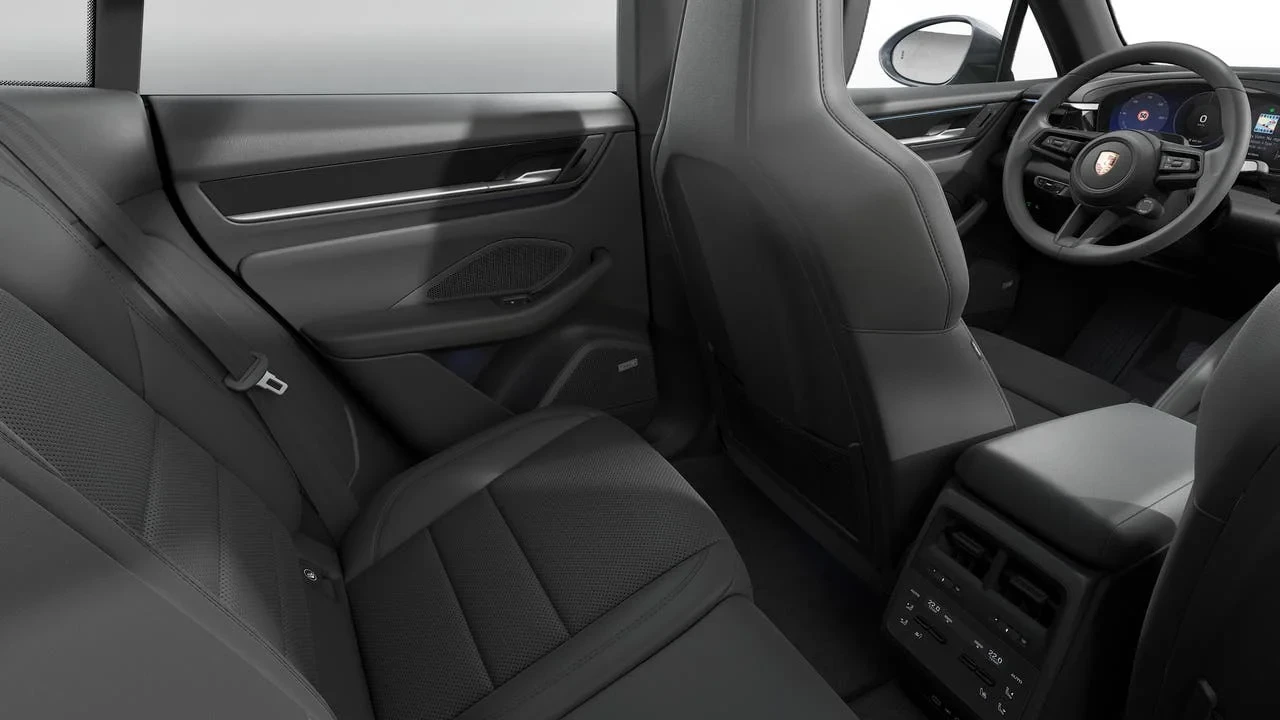 2026 Porsche Macan Electric - Image 14 of 14
