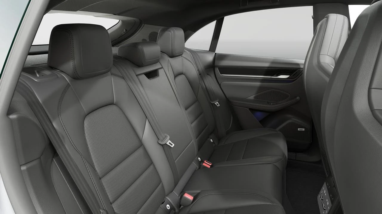 2026 Porsche Macan Electric - Image 13 of 14