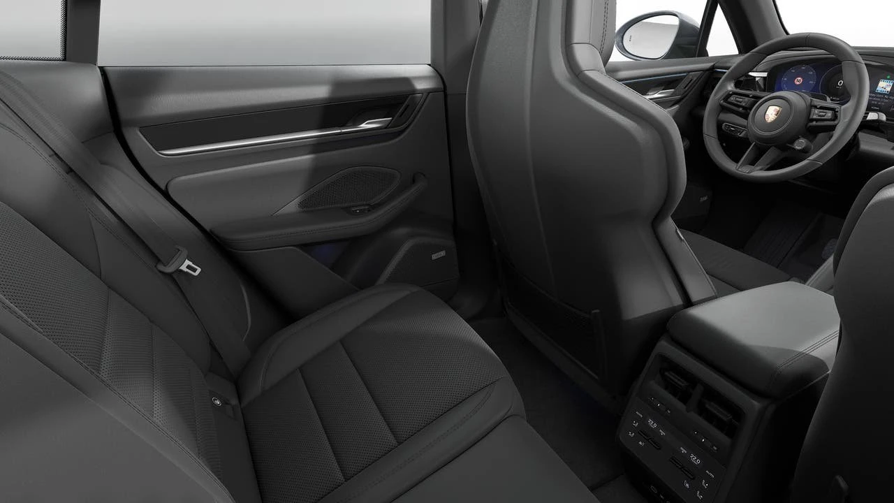 2026 Porsche Macan Electric - Image 14 of 14