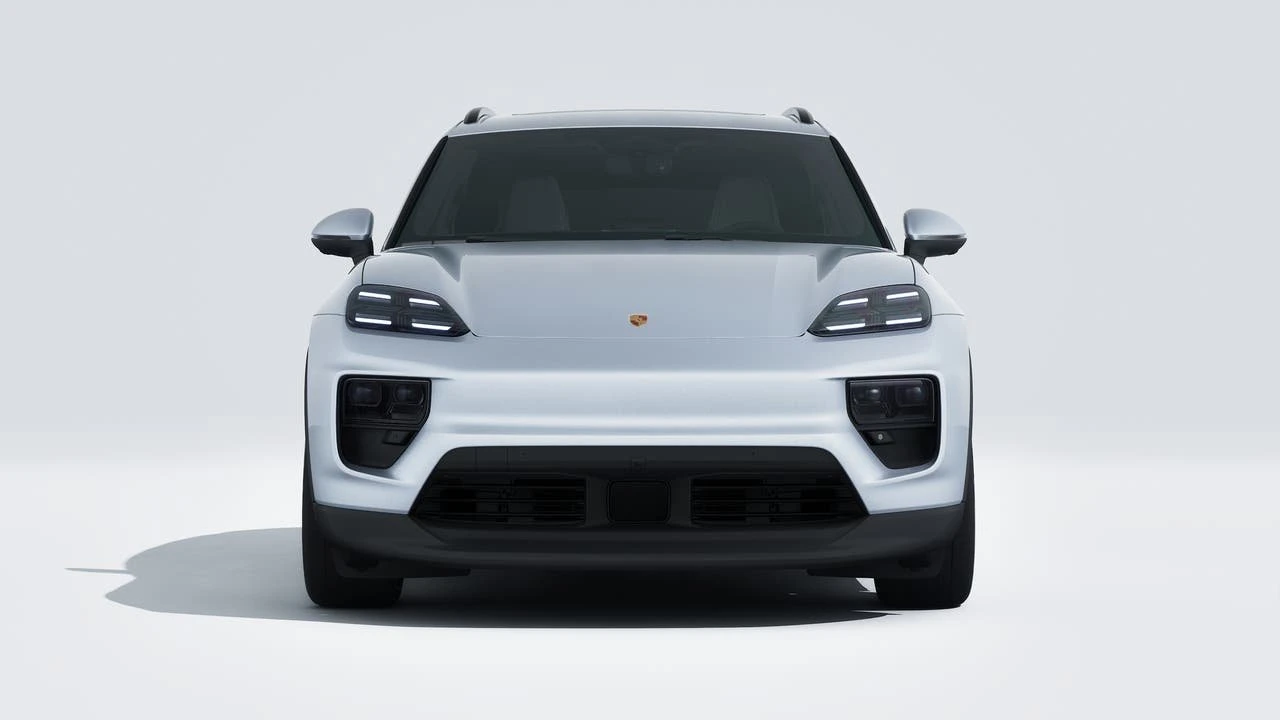 2026 Porsche Macan Electric - Image 8 of 14