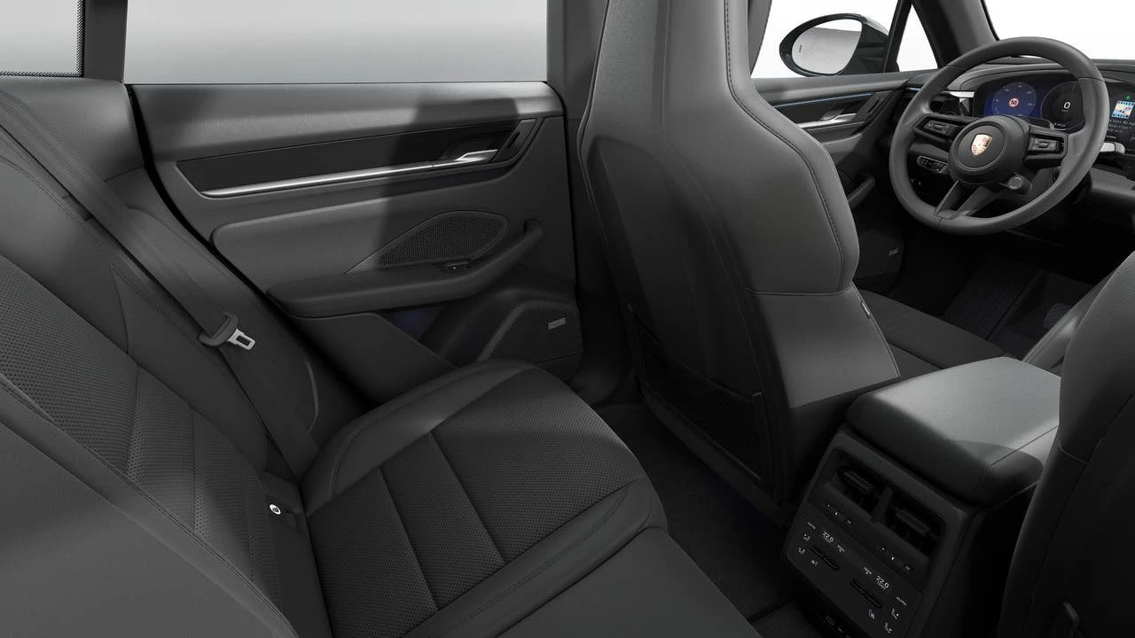 2026 Porsche Macan Electric - Image 14 of 14