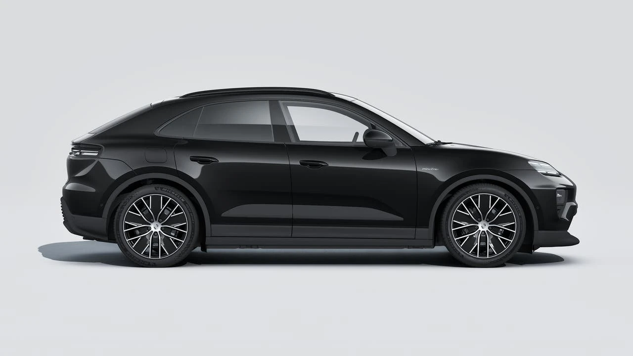 2026 Porsche Macan Electric - Image 6 of 14