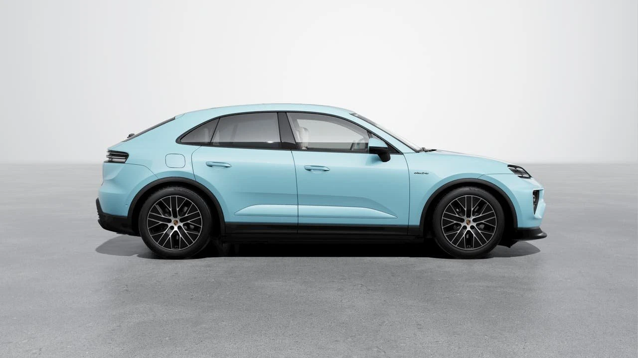2026 Porsche Macan Electric - Image 6 of 10