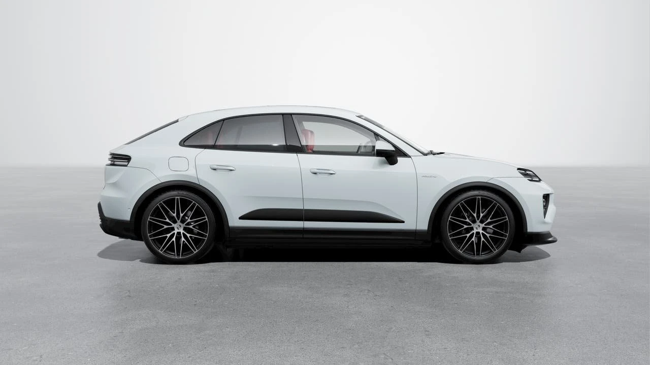 2026 Porsche Macan Electric - Image 6 of 10