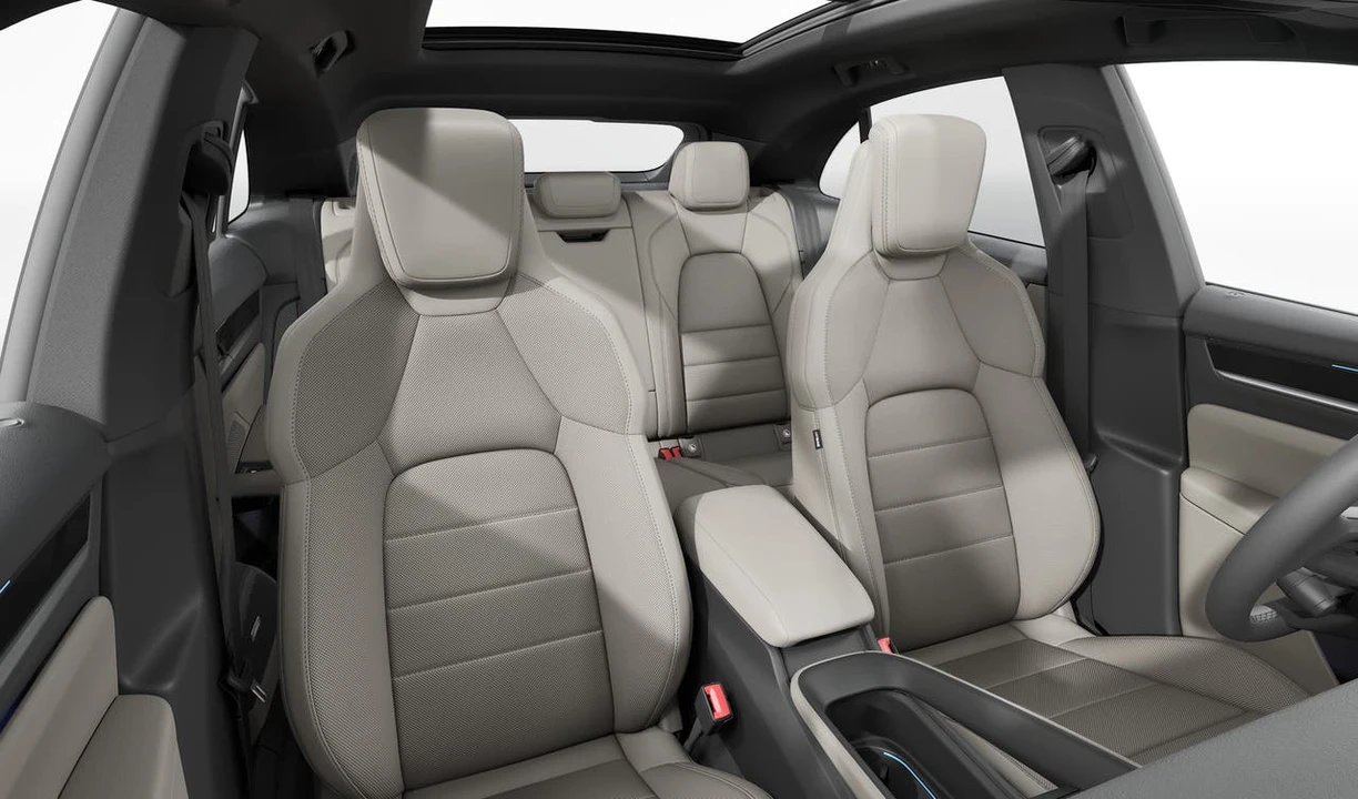 2026 Porsche Macan Electric - Image 12 of 14