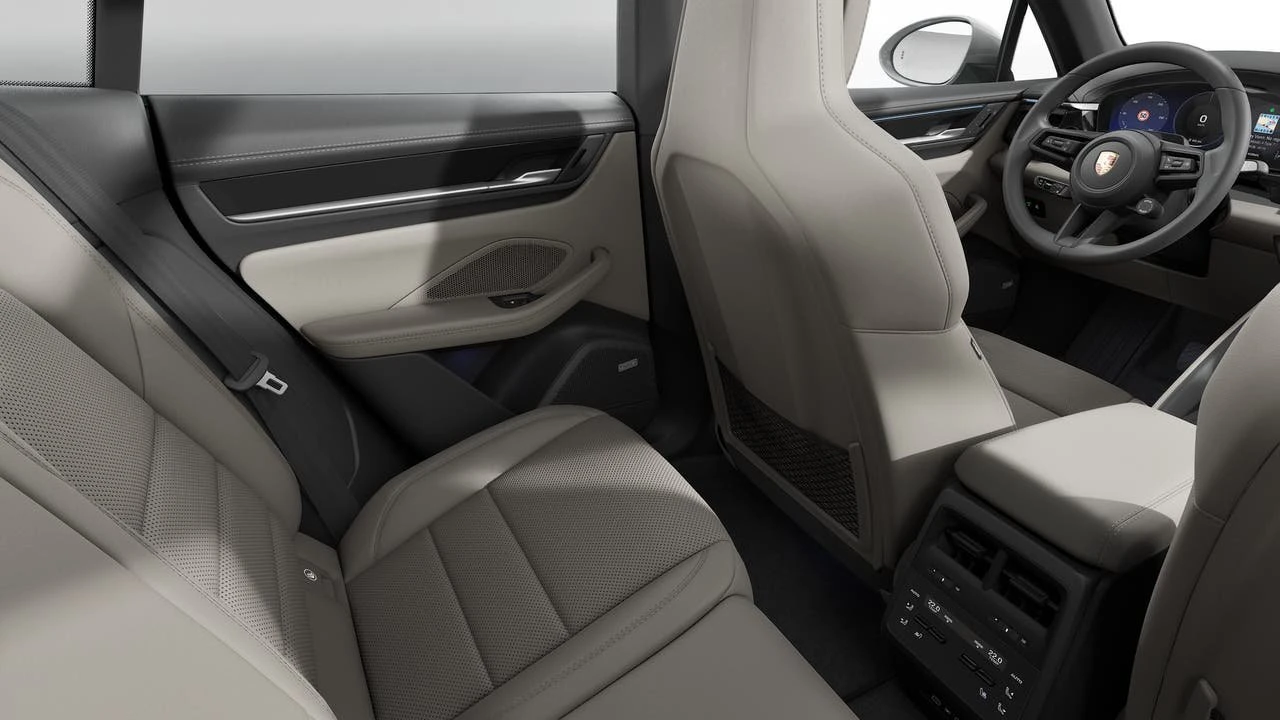 2026 Porsche Macan Electric - Image 14 of 14