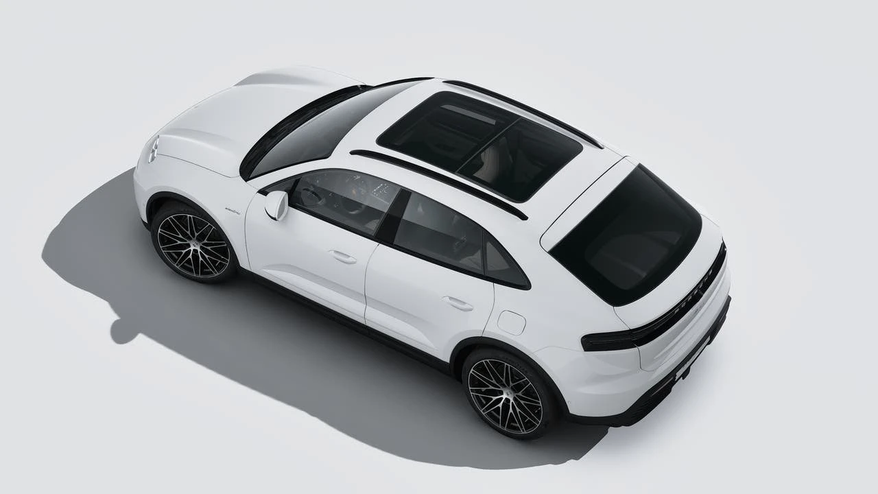 2026 Porsche Macan Electric - Image 4 of 14