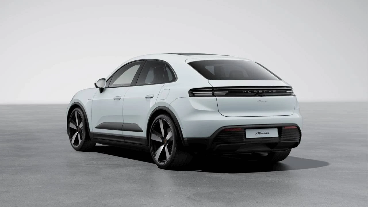 2026 Porsche Macan Electric - Image 3 of 10