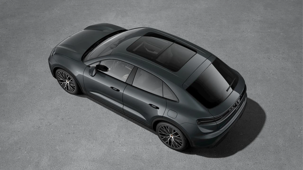 2026 Porsche Macan Electric - Image 4 of 10