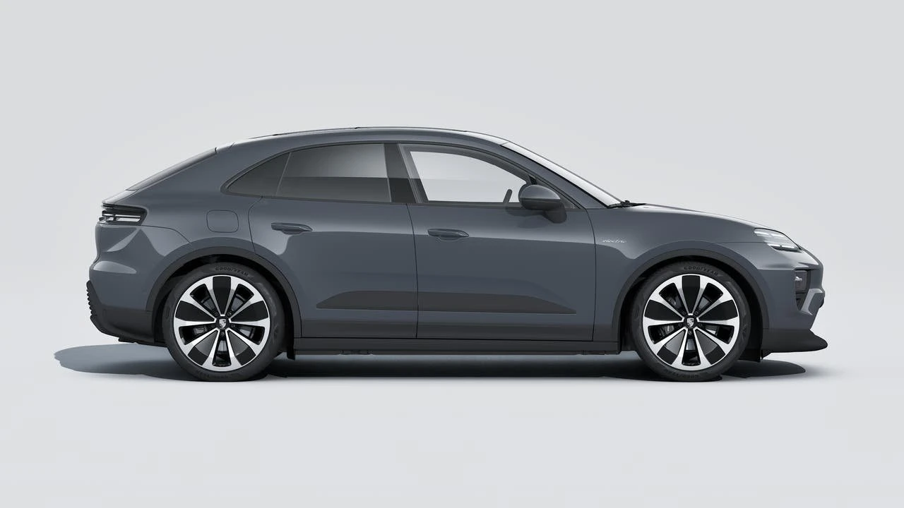 2026 Porsche Macan Electric - Image 6 of 14