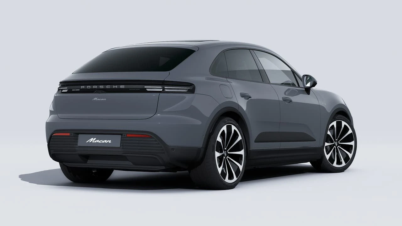 2026 Porsche Macan Electric - Image 9 of 14