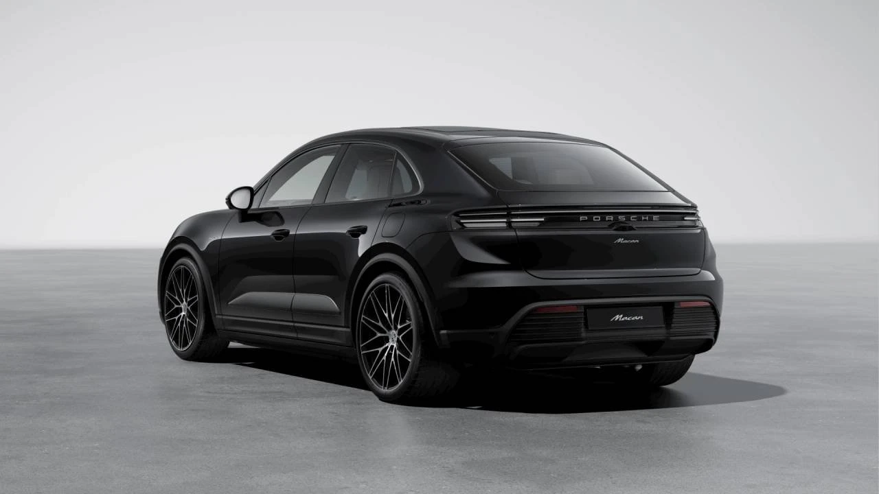 2026 Porsche Macan Electric - Image 3 of 10