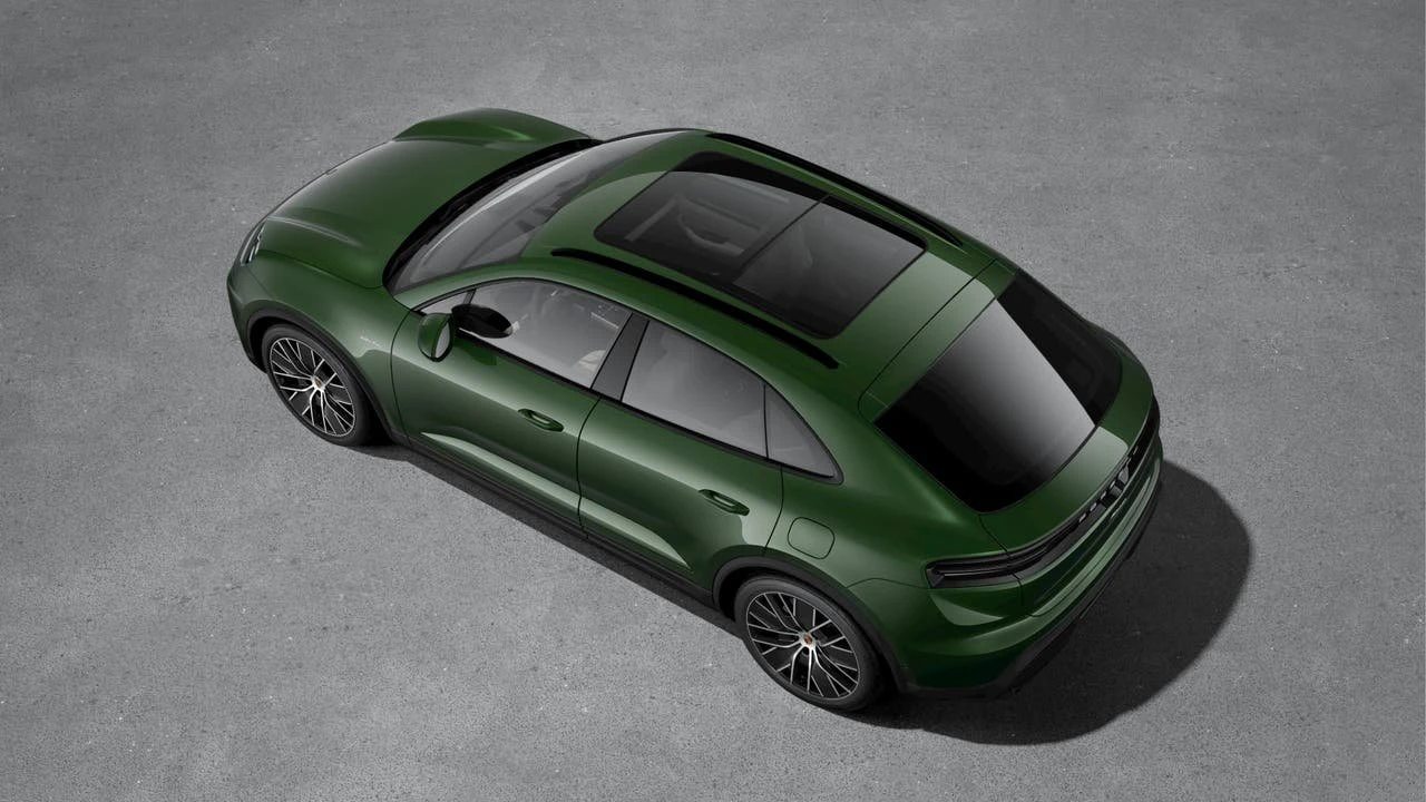 2026 Porsche Macan Electric - Image 4 of 10