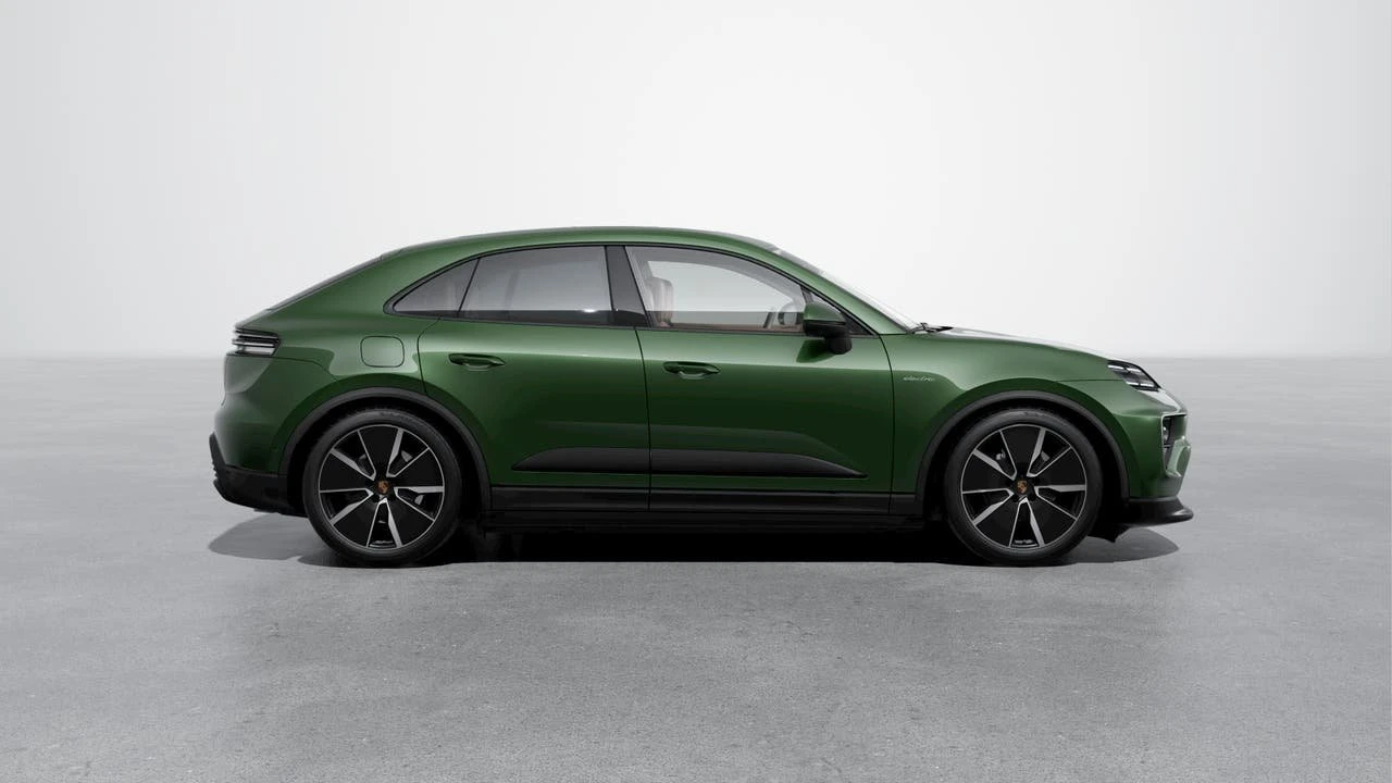 2026 Porsche Macan Electric - Image 6 of 10