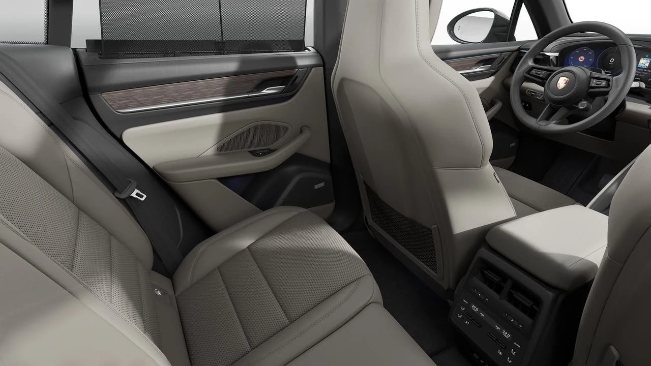 2026 Porsche Macan Electric - Image 14 of 14