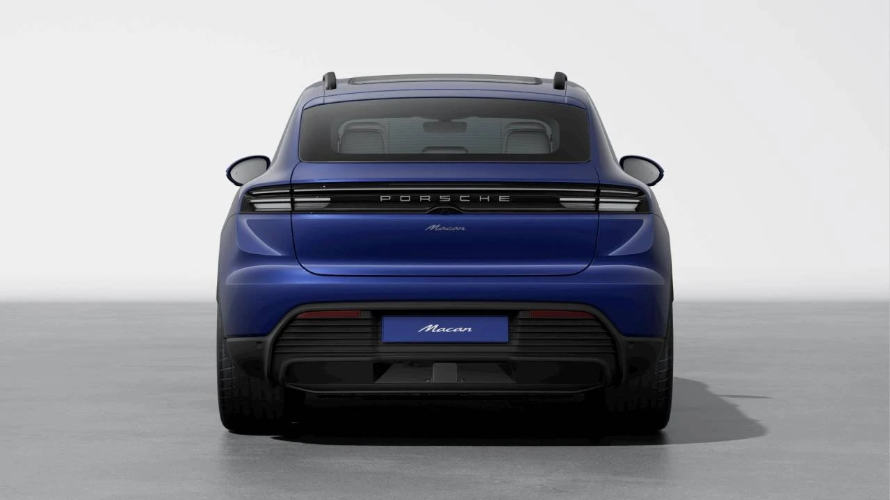 2026 Porsche Macan Electric - Image 7 of 10