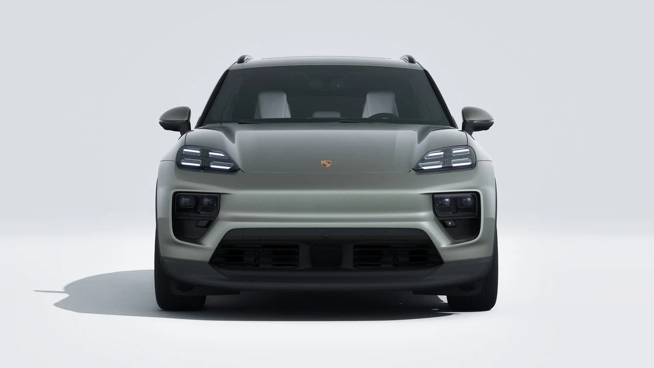 2026 Porsche Macan Electric - Image 8 of 14