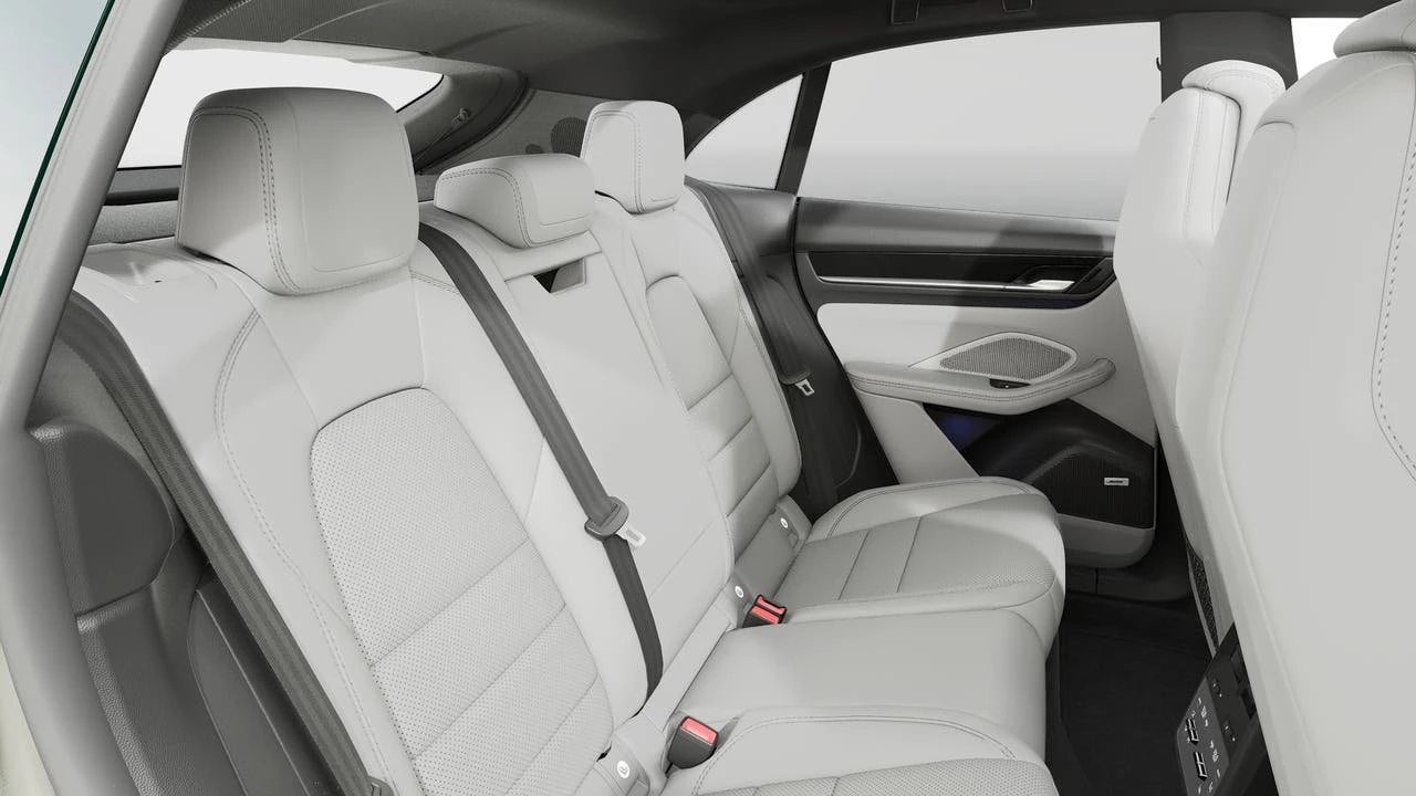 2026 Porsche Macan Electric - Image 13 of 14