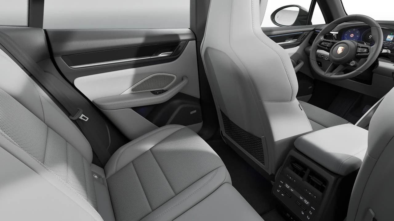 2026 Porsche Macan Electric - Image 14 of 14