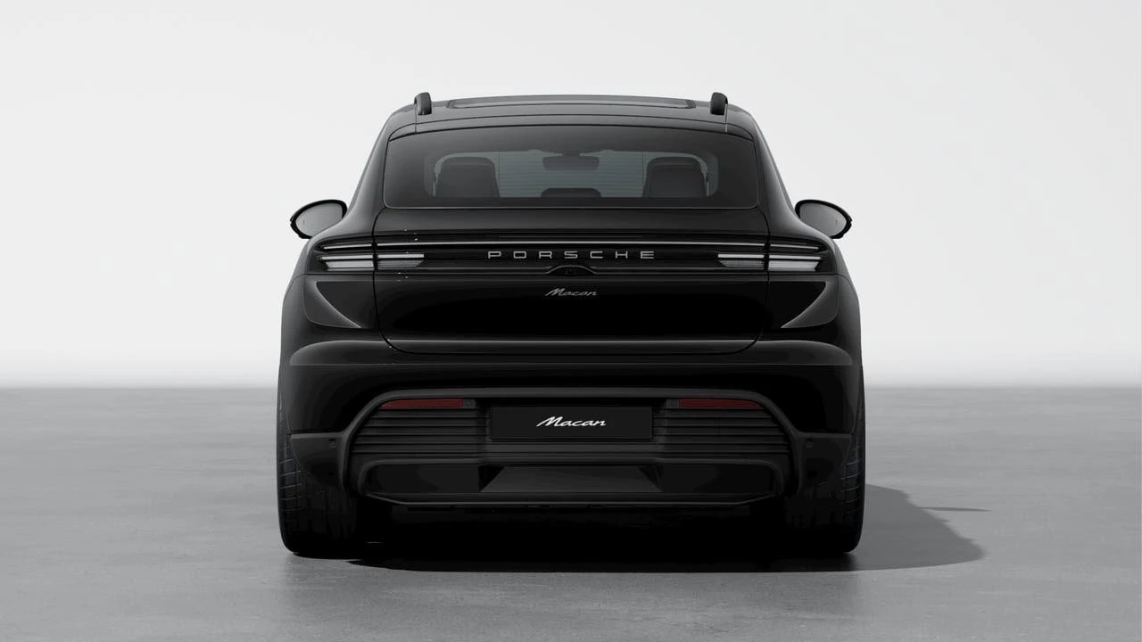 2026 Porsche Macan Electric - Image 7 of 10