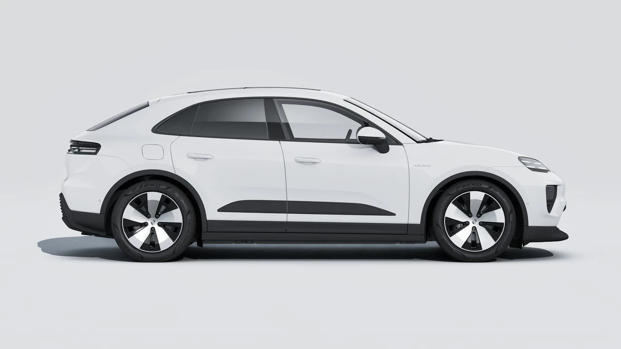 2026 Porsche Macan Electric - Image 6 of 14