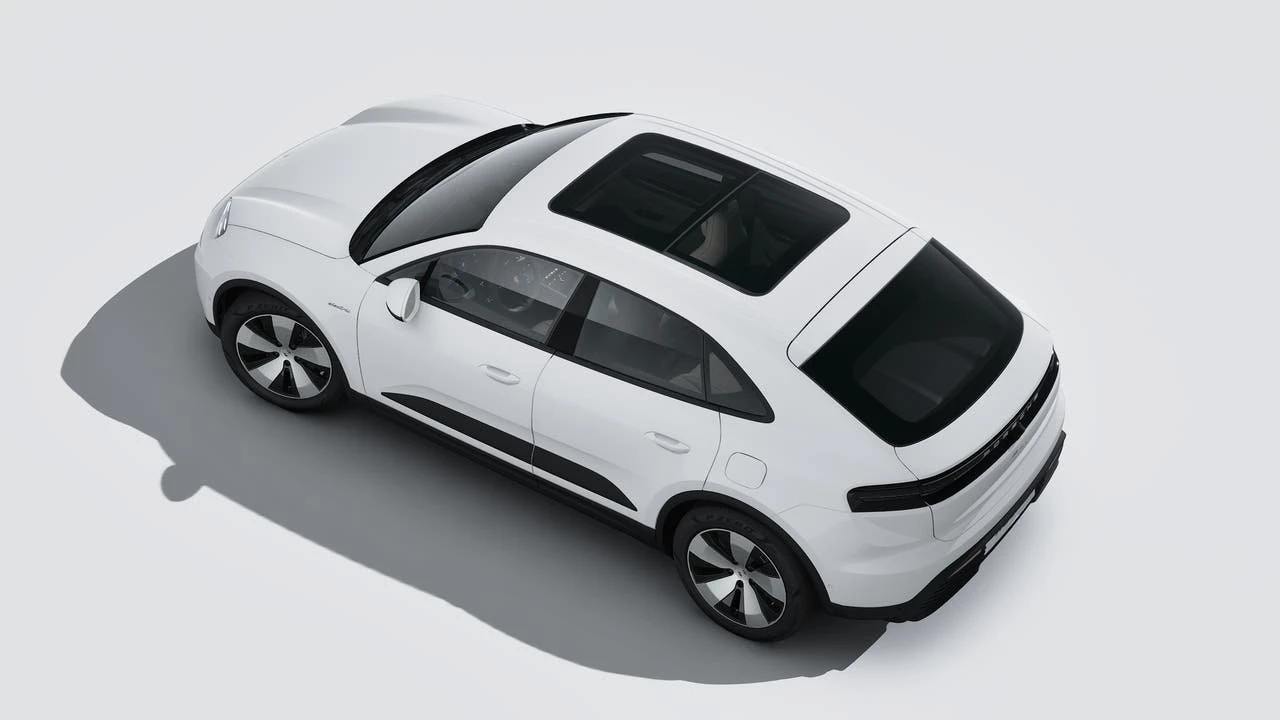 2026 Porsche Macan Electric - Image 4 of 14